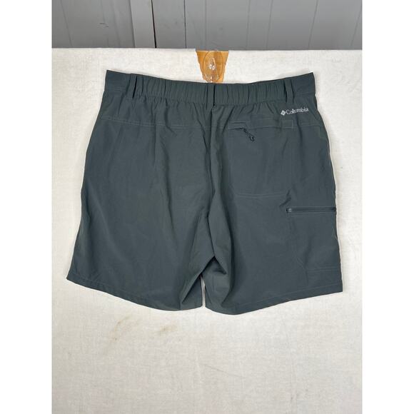 Columbia Performance Grey wicking shorts elastic waist Men's size 38 waist - Picture 6 of 6